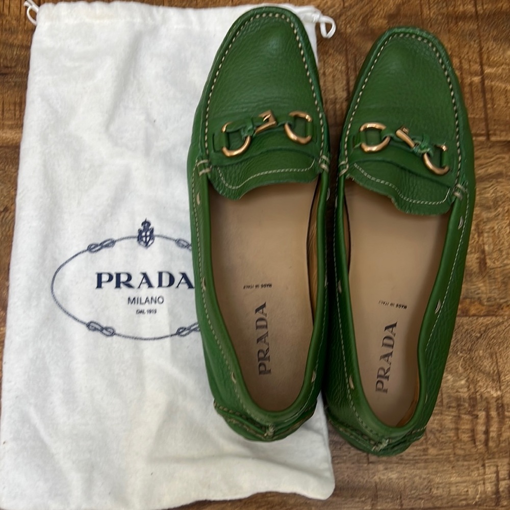 Prada green leather loafers / driving moccasins size 39